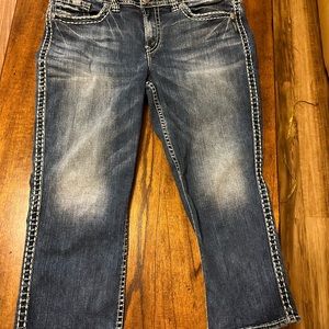Women’s Silver Suki Style Capri jeans Size 18/ 22 1/2 L Fluid Denim